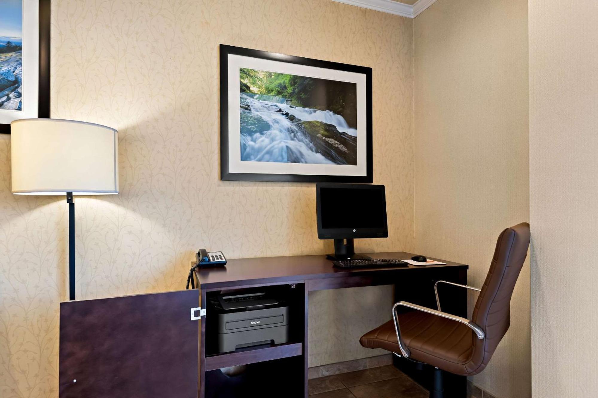 Comfort Inn & Suites Creswell Esterno foto