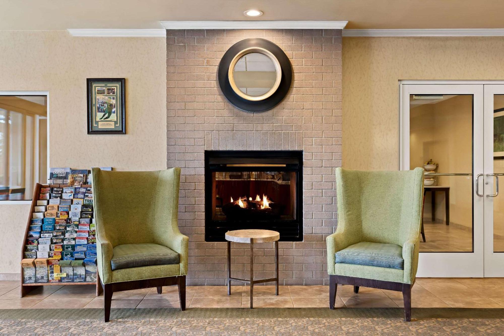 Comfort Inn & Suites Creswell Esterno foto